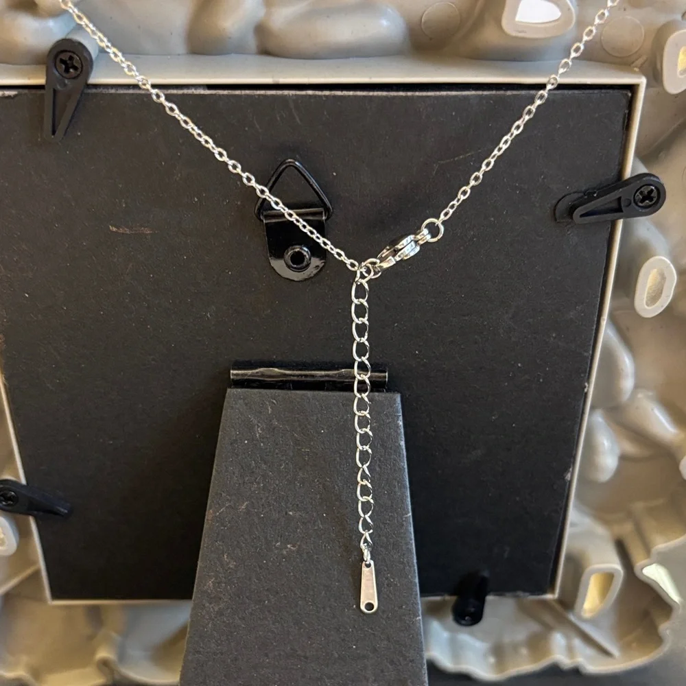 💕5/25💕Silver and StonePendant Necklace 8” w/ Extender - Picture 2 of 2